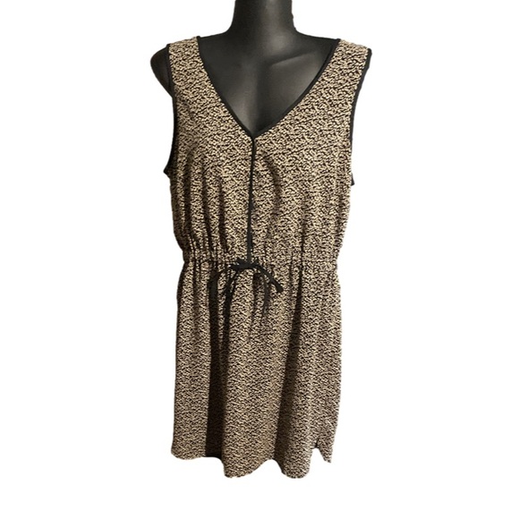 Size 12 A.N.A. black & tan graphic print sleeveless lined Bohemian dress - Picture 5 of 14